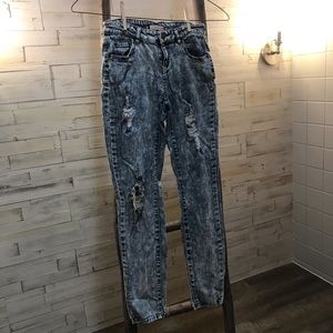 Refuge light-wash jeans